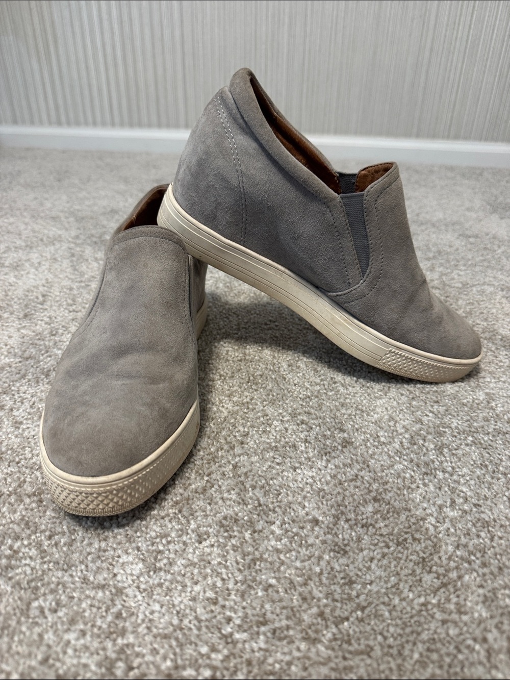 Caslon Genuine Leather Suede Slip-on Wedge Sneakers Size 9.5